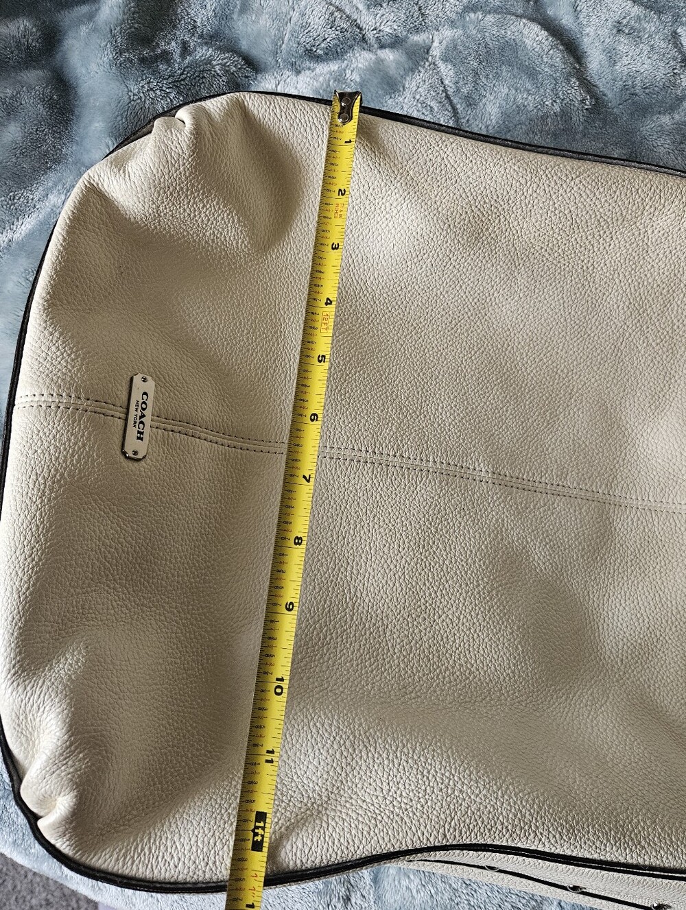 Coach Park Avery Hobo Bag - Picture 13 of 14